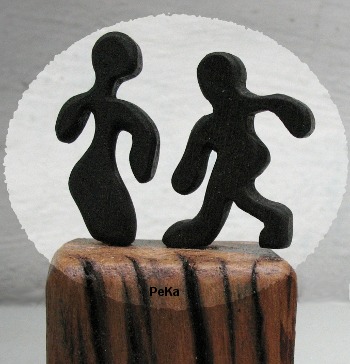 PeKa -mooreiche skulpturen dancing